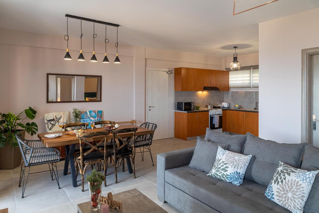 Iliana Apartments Толон Экстерьер фото