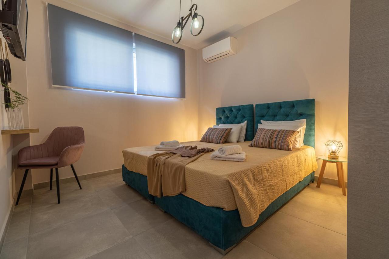 Iliana Apartments Толон Экстерьер фото