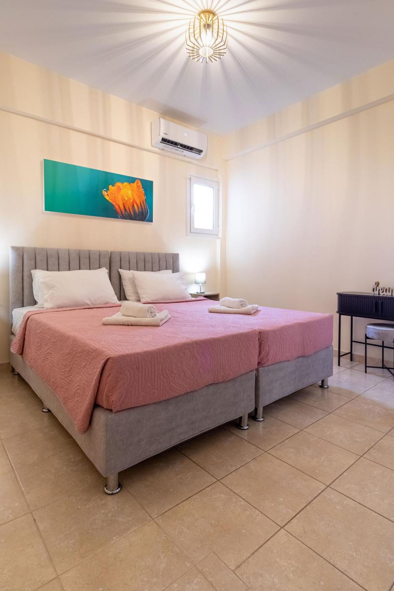 Iliana Apartments Толон Экстерьер фото