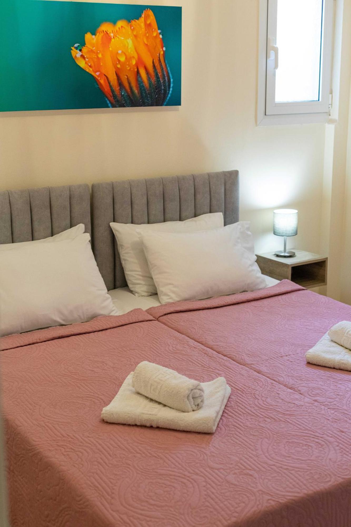 Iliana Apartments Толон Экстерьер фото