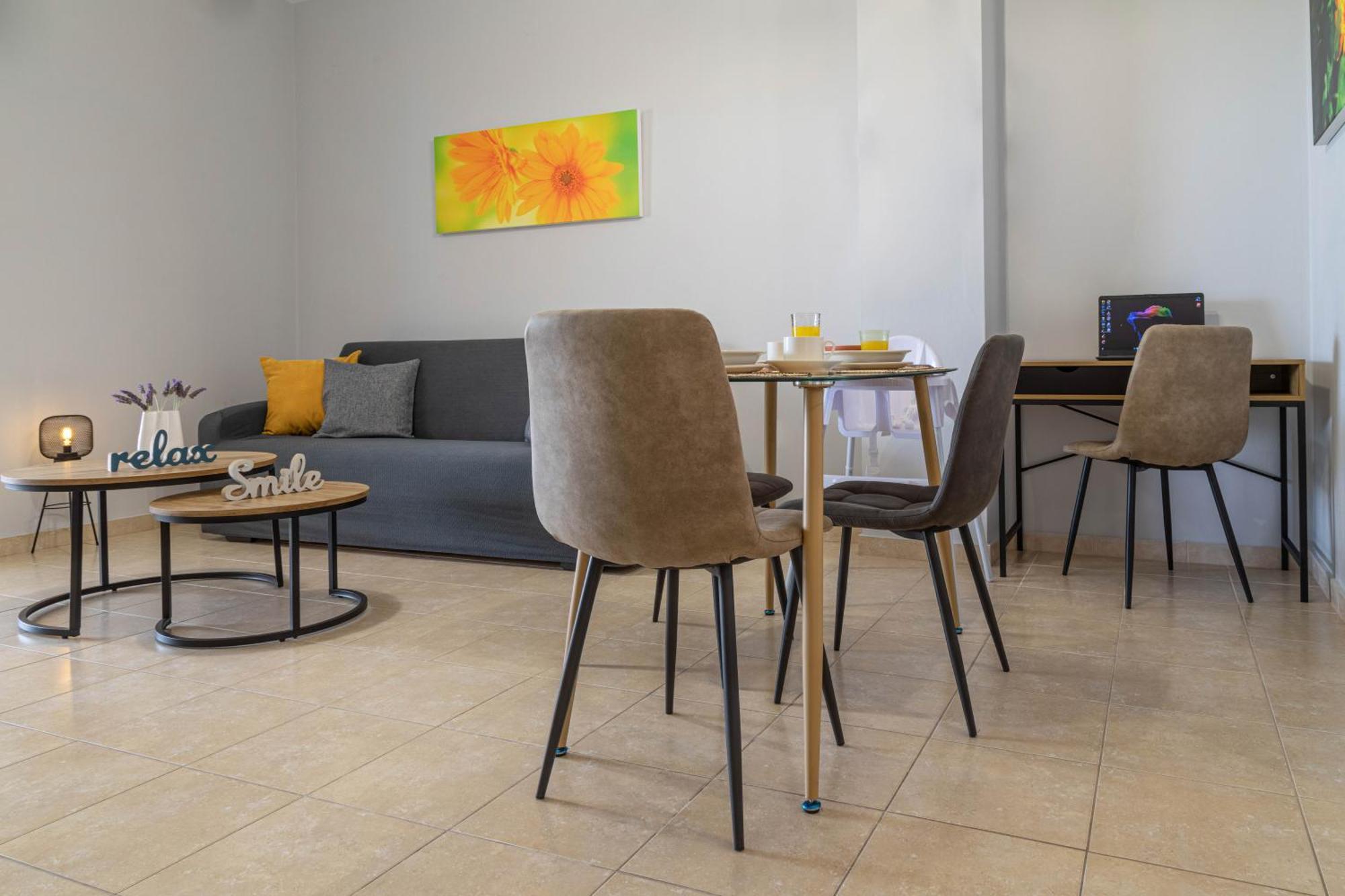 Iliana Apartments Толон Экстерьер фото