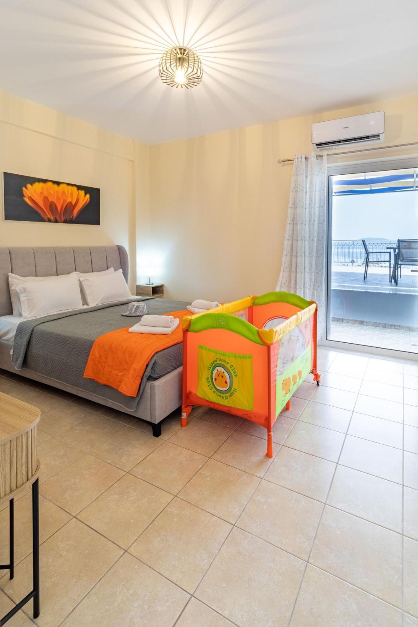 Iliana Apartments Толон Экстерьер фото