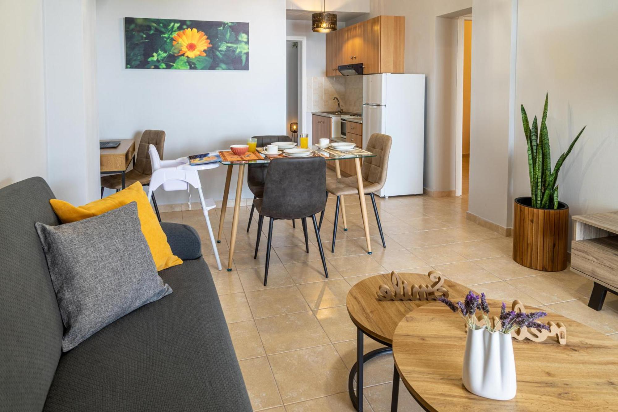 Iliana Apartments Толон Экстерьер фото