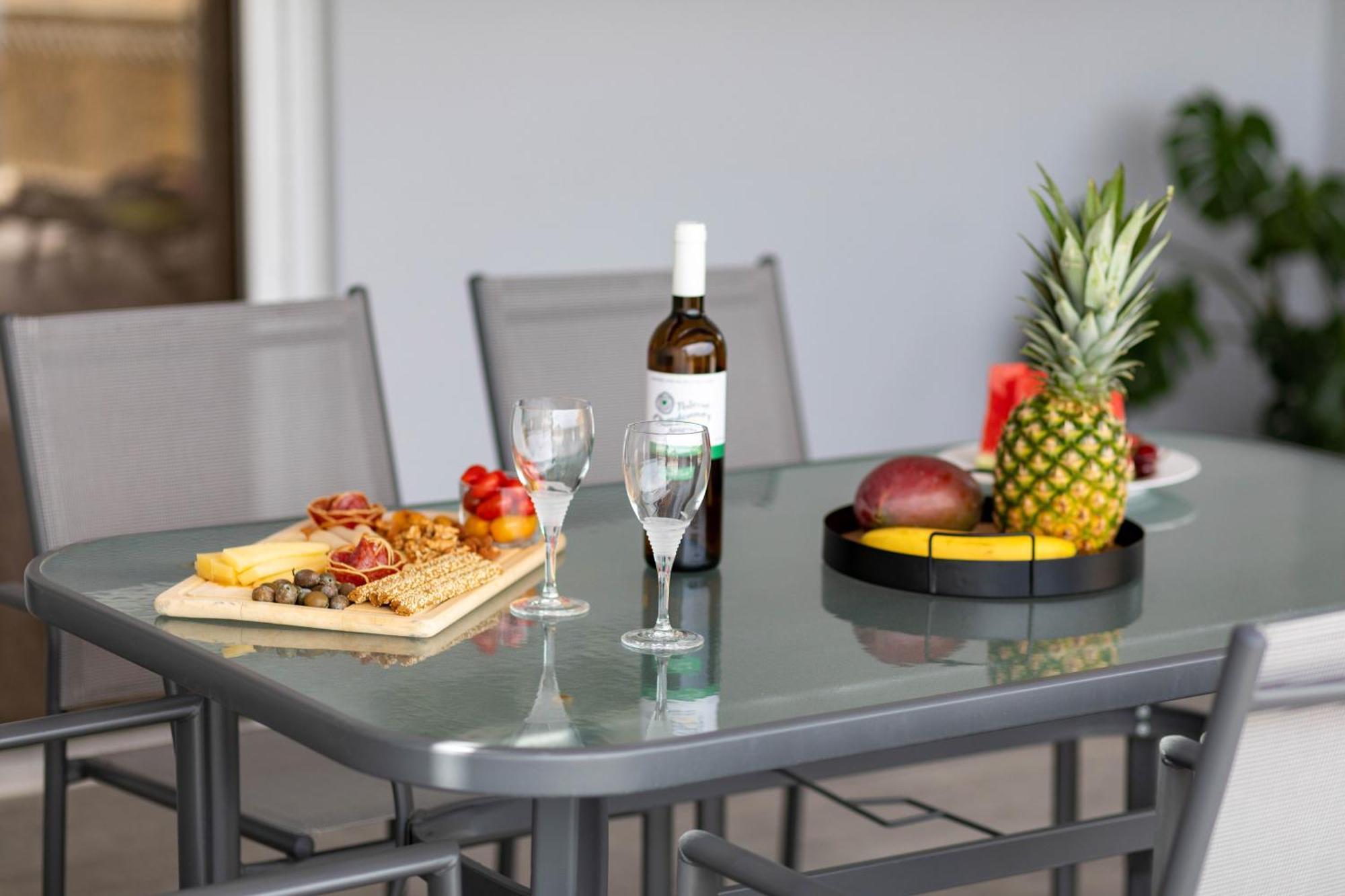 Iliana Apartments Толон Экстерьер фото