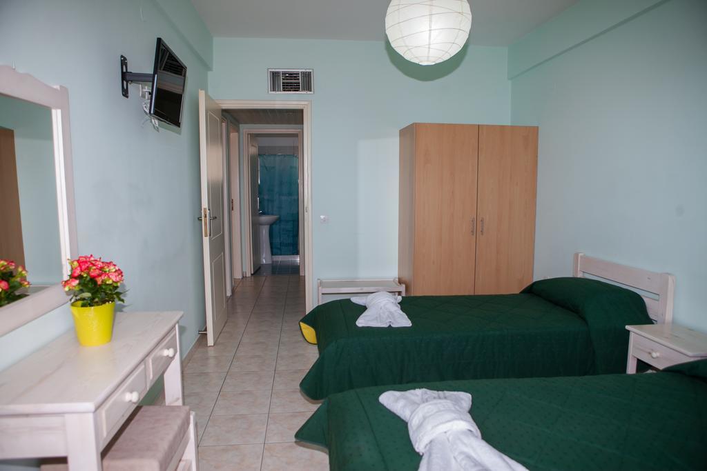 Iliana Apartments Толон Экстерьер фото